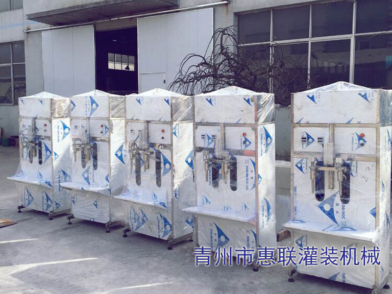 油類灌裝設(shè)備 油類灌裝設(shè)備