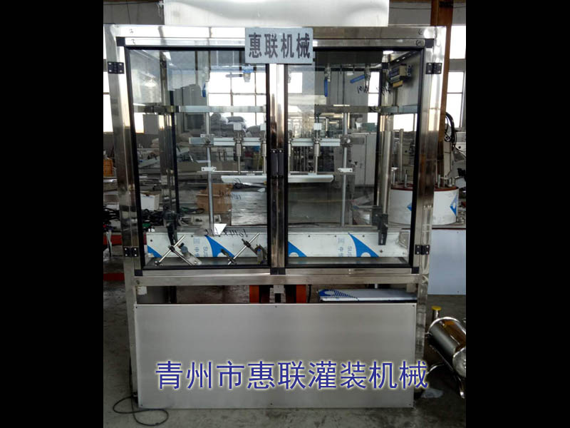 食用油旋蓋灌裝機(jī) 食用油旋蓋灌裝機(jī)